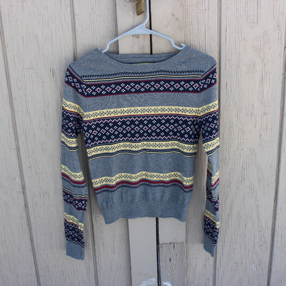 Cute Yellow and Grey Sweatshirt